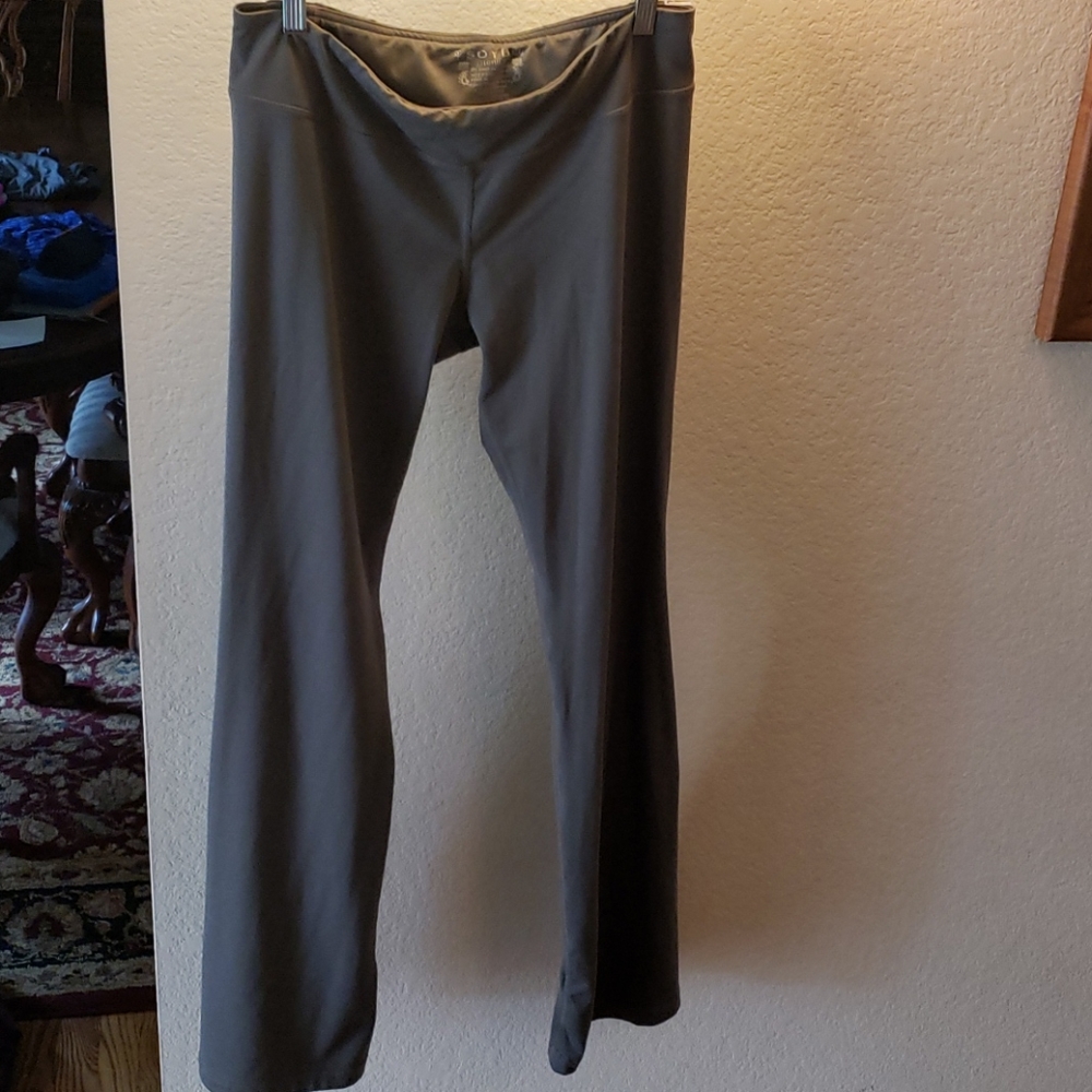 Soybu leggings